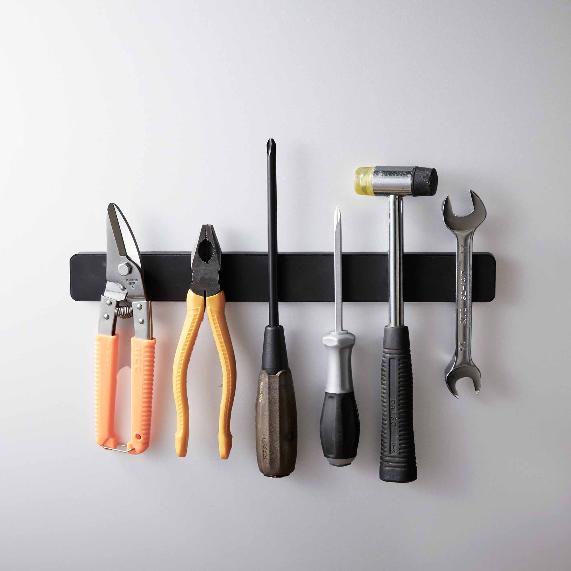 Magnetic Knife Rack - Image 9