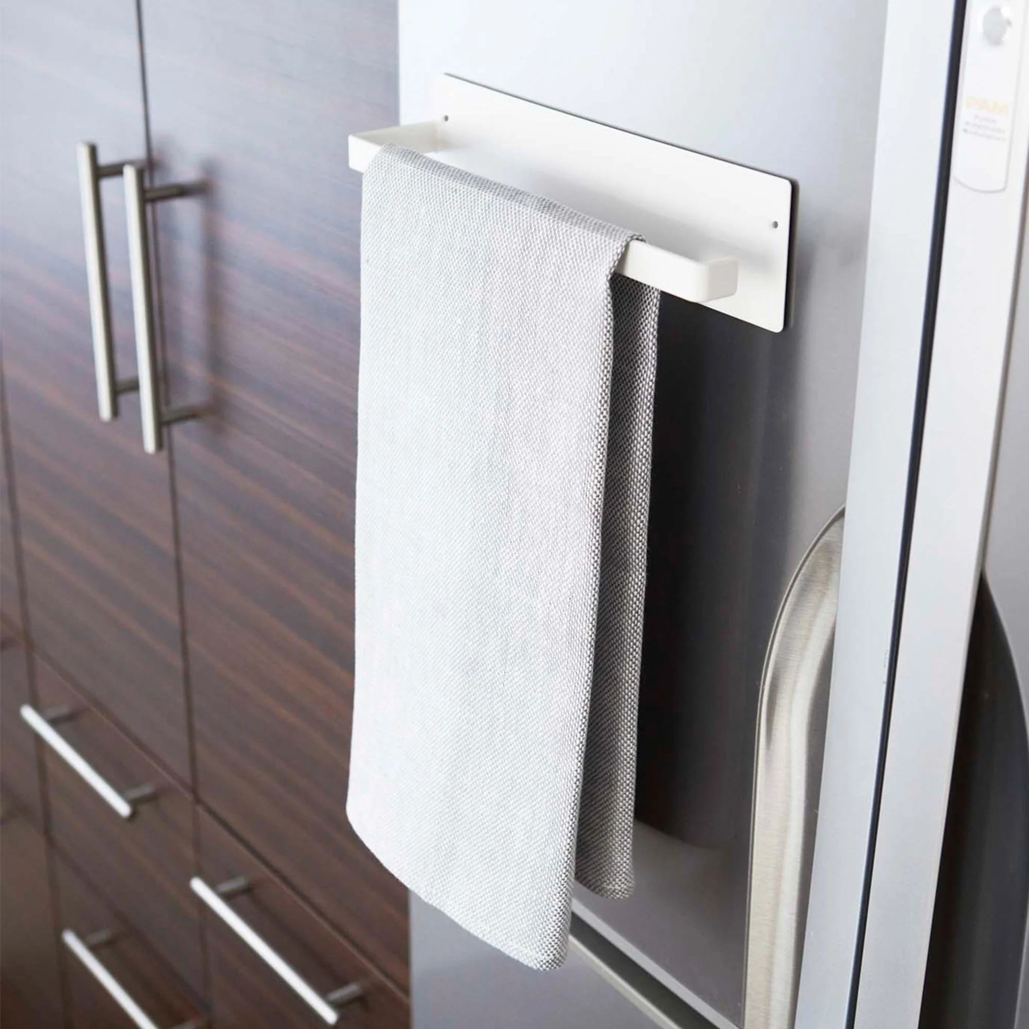 Magnetic Paper Towel Holder - Steel - Image 2